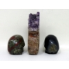 Image 3 : 3 Hand-Carved 3D Gemstone Skulls 
