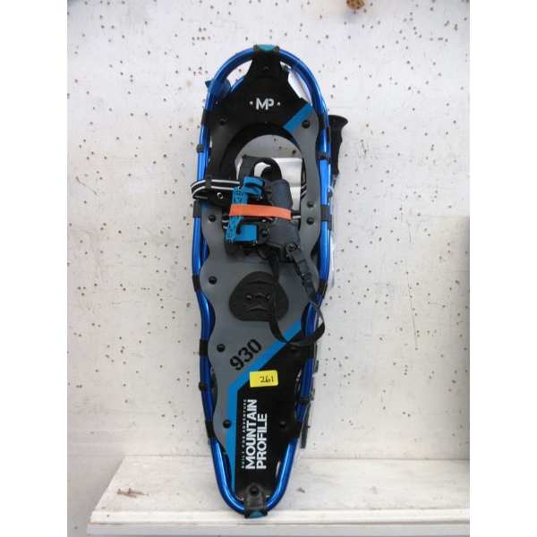 Mountain Profile 930 Snow Shoes with Poles