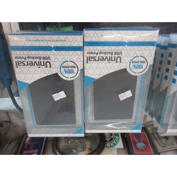 10 Universal USB Power Banks - Black