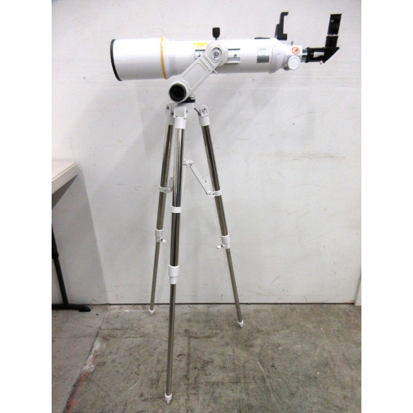 National Geographic 102 mm Telescope on Stand