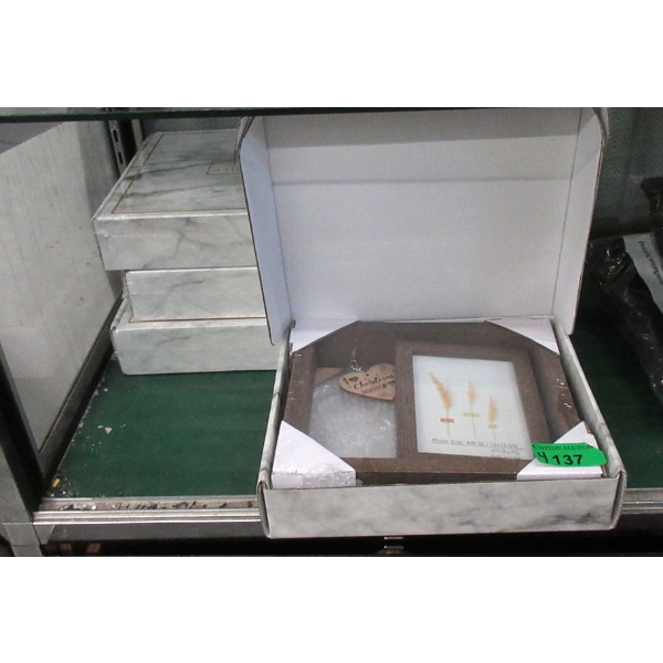 4 New Rotating 2-Sided Picture Frames