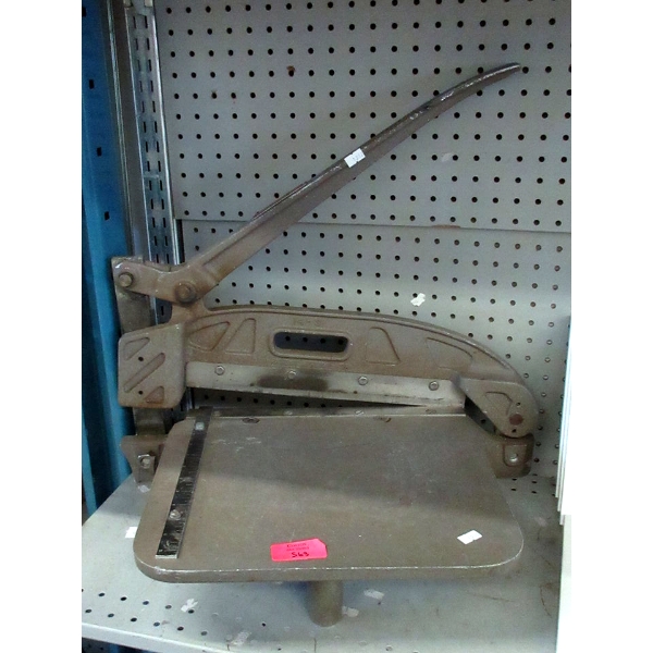Vintage Heavy Duty Hermes Metal Shear 