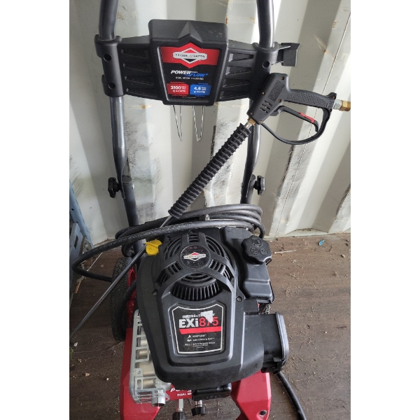 Briggs & Stratton Pressure Washer