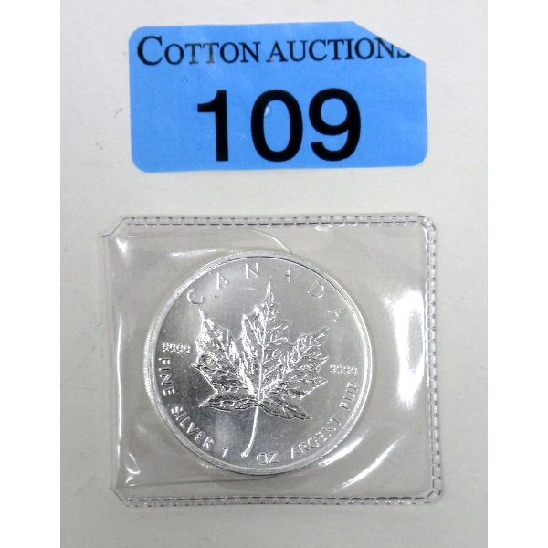 1 Oz .9999 Silver 2012 Maple Leaf Coin 