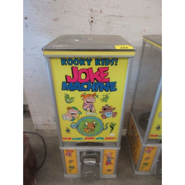 Vintage Northern Beaver Capsule Machine
