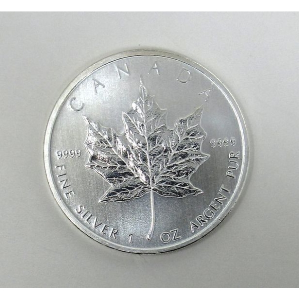 1 Oz .9999 Silver 2012 Maple Leaf Coin 