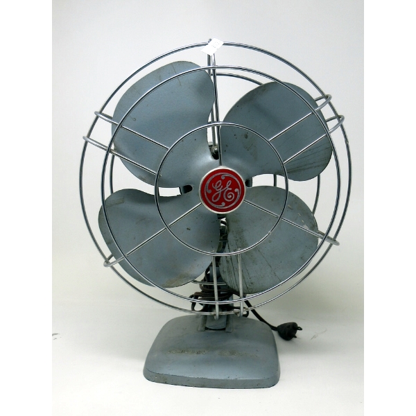Vintage GE 12" Electric Metal  Desk Fan