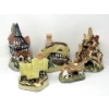 Image 1 : 5 David Winter Cottages and Buildings Collectibles