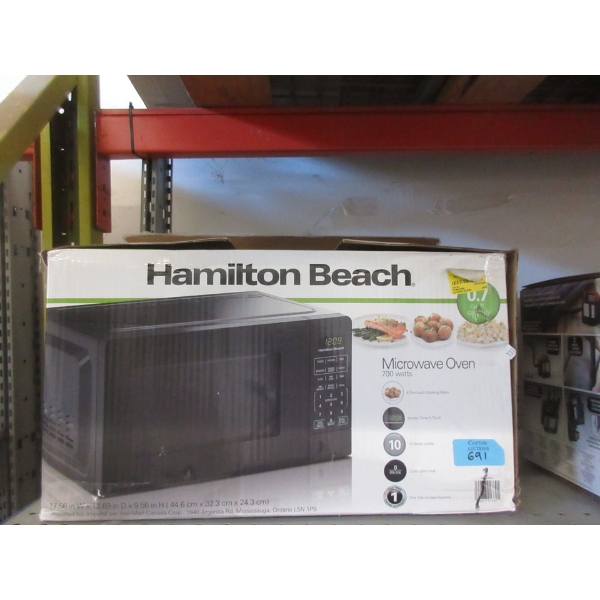 Hamilton Beach 700 Watt Microwave Oven