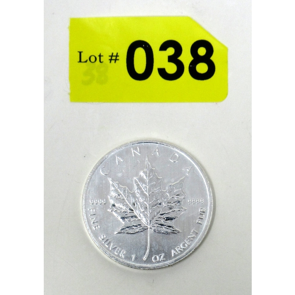 1 Oz .9999 Silver 2012 Maple Leaf Coin 