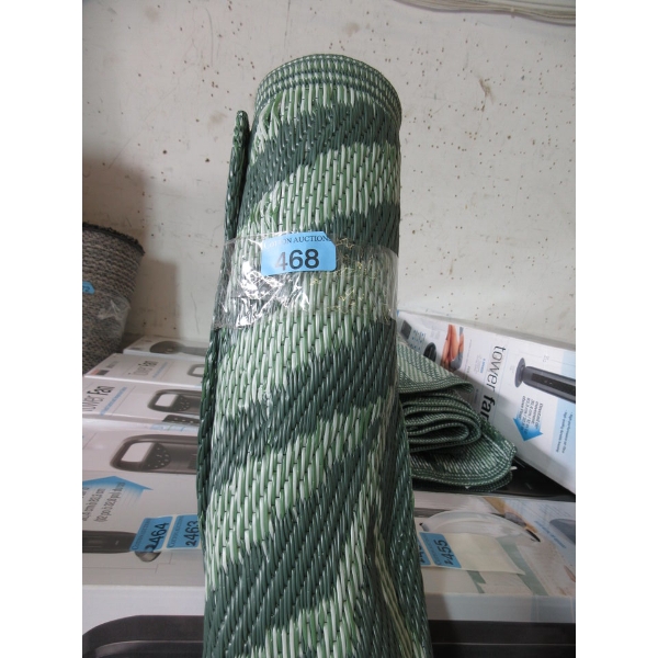 6' x 8' Two-Tone Green Woven Patio Mat