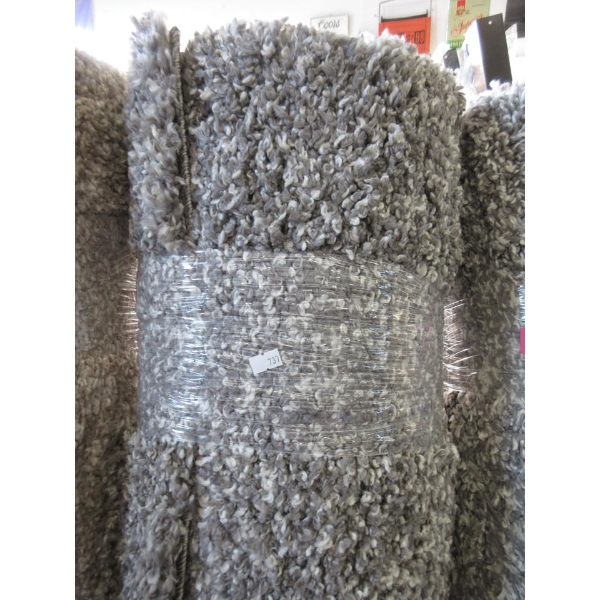 5' x 7' Grey Speckled Shag Area Carpet