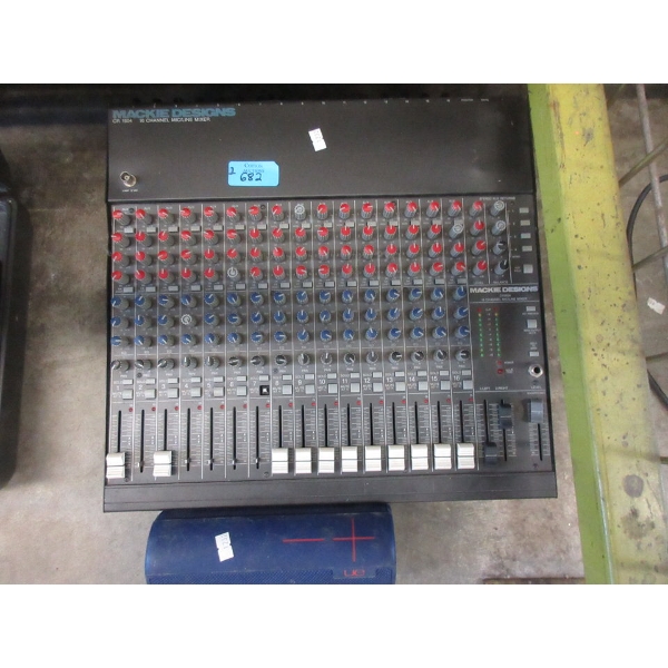 Mackie CR 1604 Mixer & 1 Blue Tooth Speaker