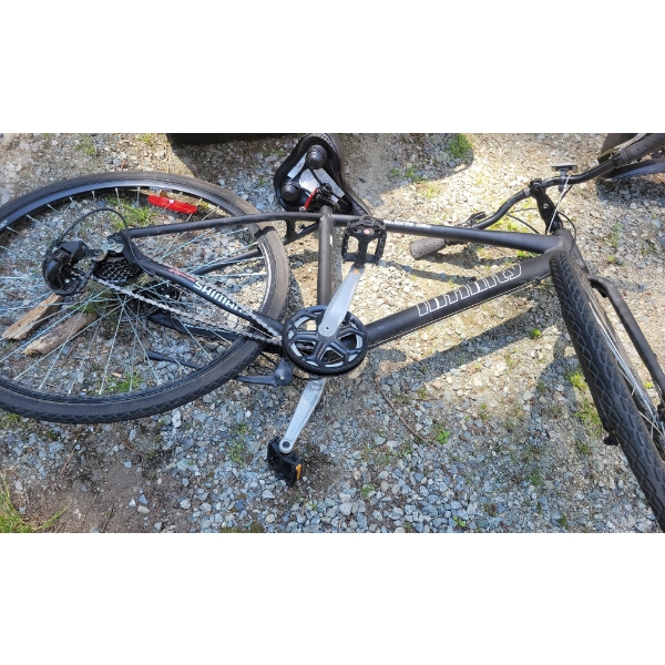 Black Infinity Customer Return Bicycle