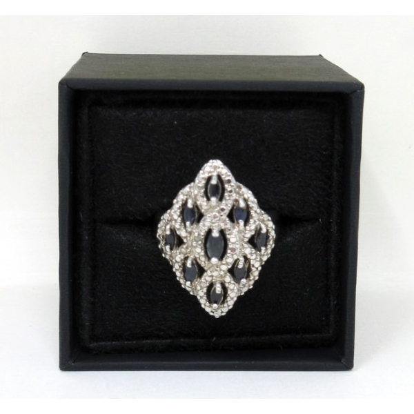 1.08 CTW Sapphire & Diamond Cluster Ring 