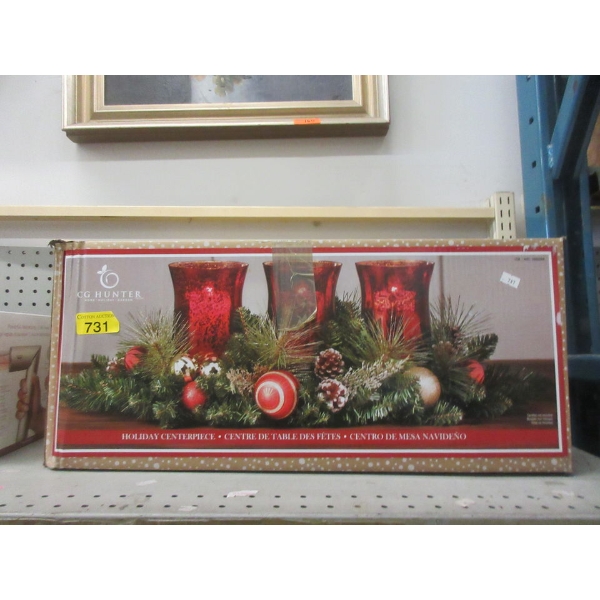 C G Hunter Holiday Centerpiece - Customer Return 