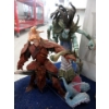 Image 5 : Shelf Lot of Gaming and Sci-Fi Items