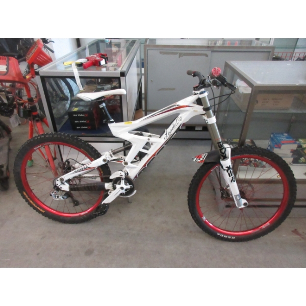 Scott Loaded 9 Speed Mountain Bike
