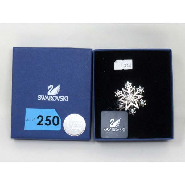 Swarovski 2004 Rockefeller Center Snowflake Pin