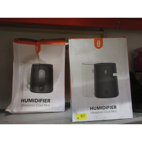 1 Black & 1 White Trotronics Cool Mist Humidifier