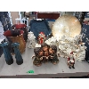 Image 1 : 13 Piece Lot of Vases and Christmas Décor 