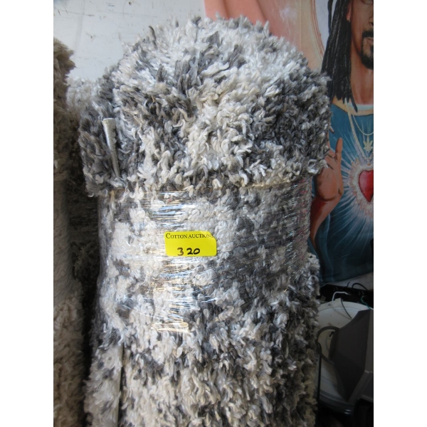 5' x 7' Variegated Gray Shag Area Carpet