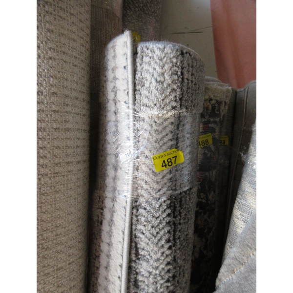 5' x 7' Pattern Low Pile Area Carpet
