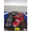 Image 1 : 4 Diecast 1:24 Scale Model Vehicles 