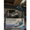 Image 1 : 1 Black & Decker and 1 Proctor Silex Iron
