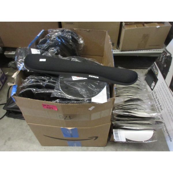 30 New Keyboard & Mouse Wrist Supports & 70 Mouse Pads