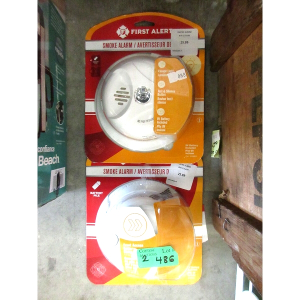 2 First Alert Smoke Alarms - Customer Returns