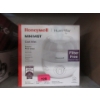 Image 1 : Honeywell Mini Mist Cool Mist Humidifier - White