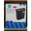 Image 1 : Pen & Gear 6 Sheet Strip-Cut Paper Shredder