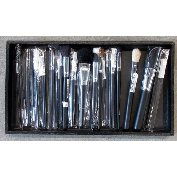 20 Assorted New Adora Makeup Brushes