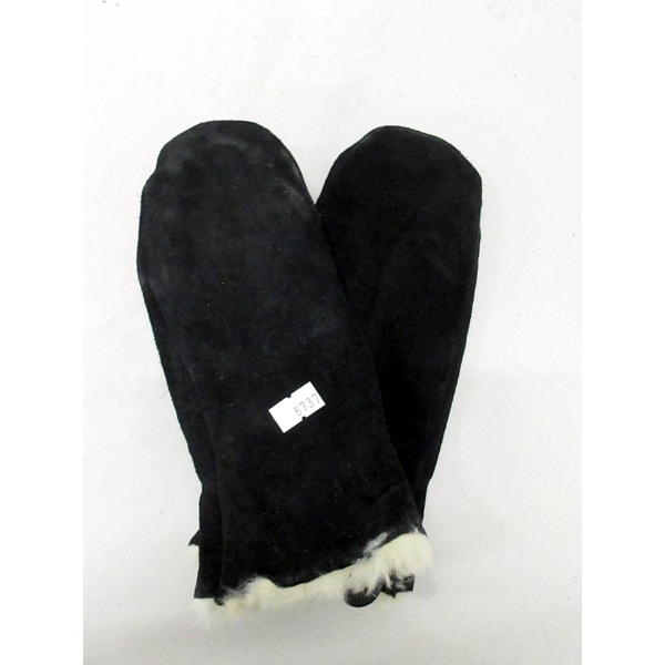 6 Packs of 6 New Pairs of Child's Leather Mitts