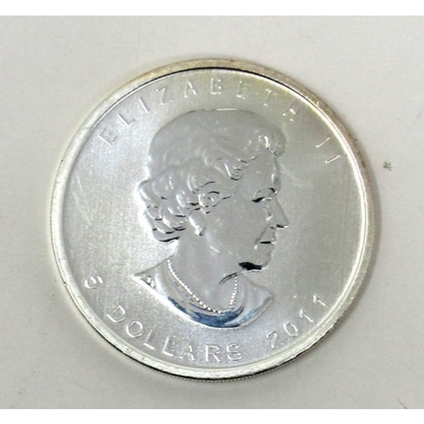 1 Oz .9999 Silver 2011 Canada Maple Leaf Coin 