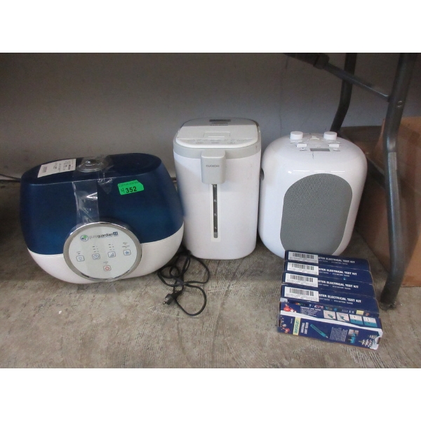 4 Piece Lot of Assorted Household Goods