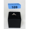 Image 3 : 18KT White Gold Ladies Estate Solitaire Ring