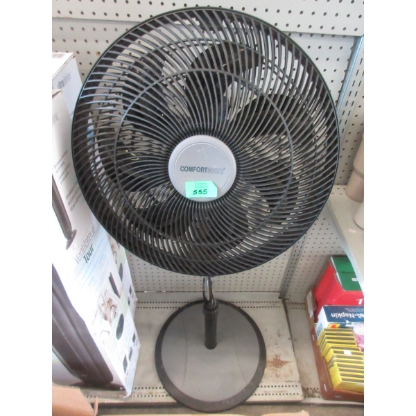 Comfort Mate Pedestal Fan with Remote