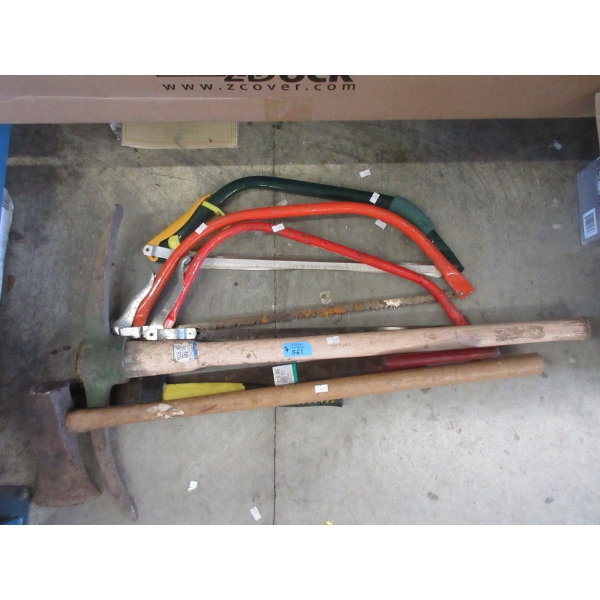 7 Piece Lot of Saws & Hand Tools 