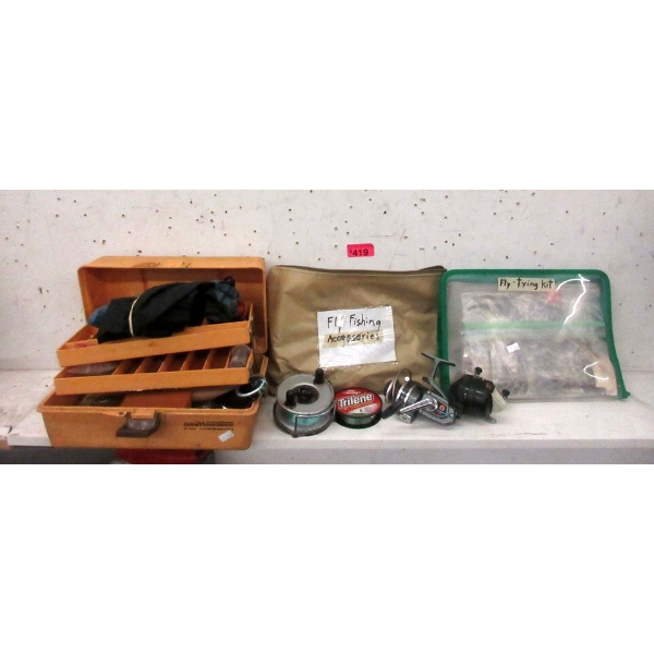 7 Piece Lot of Fishing Tackle & Accessories