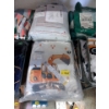 Image 1 : 2 Twin Size Child's Construction Pattern Bedding Sets