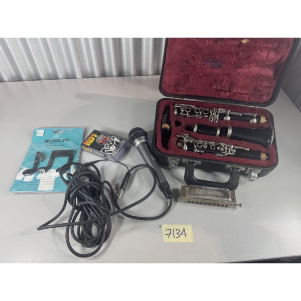 Mixed music lot - Yamaha Clarinet and more