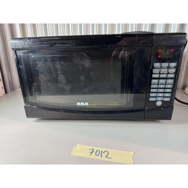 Black RCA Microwave