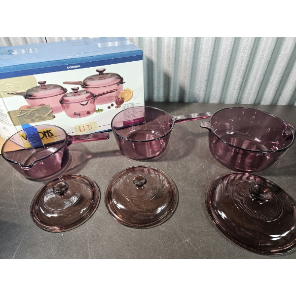 Corning Wear Glass Pots With Lids