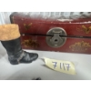 Image 7 : Mixed Decor and Bookends