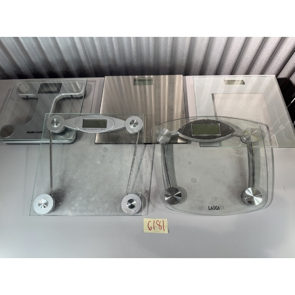 Lot of Five Body Scales