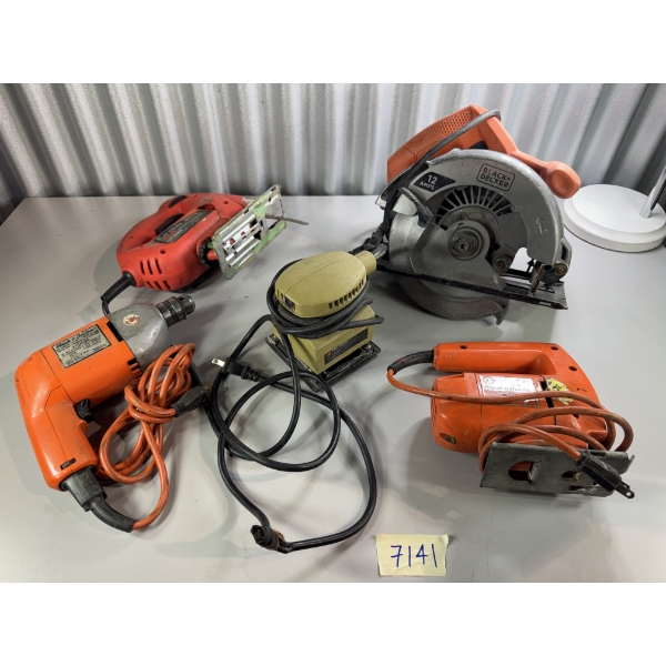 Black and Decker Bundle - Drill, Sander, Jigsaw, Circular saw