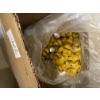 Image 1 : BOX OF 3000 PLASTIC SCREW-ON SQUIRT CAPS
