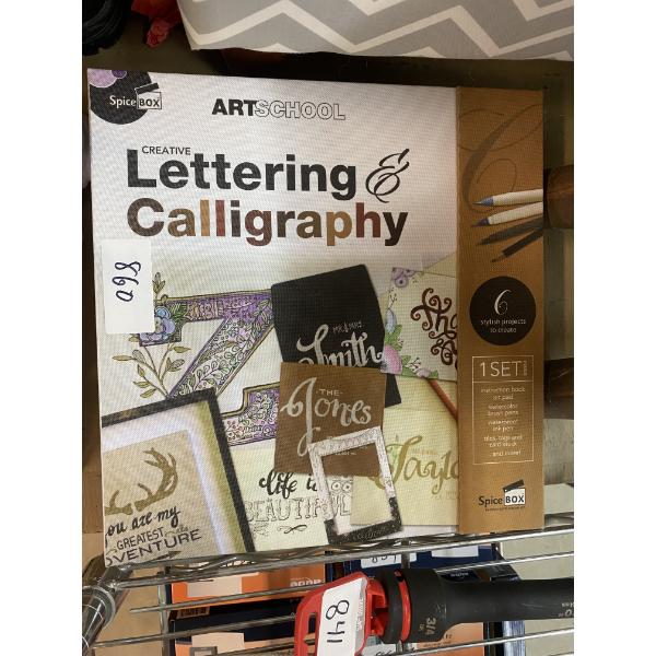 LETTERING CALLIGRAPHY BOOK 